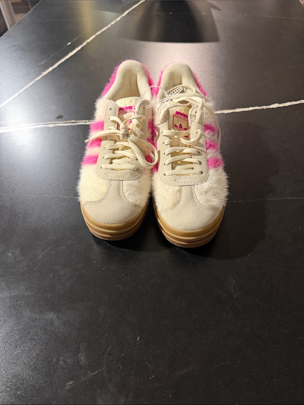 adidas Women’s Cream and Pink Fuzzy Low-Top Sneakers